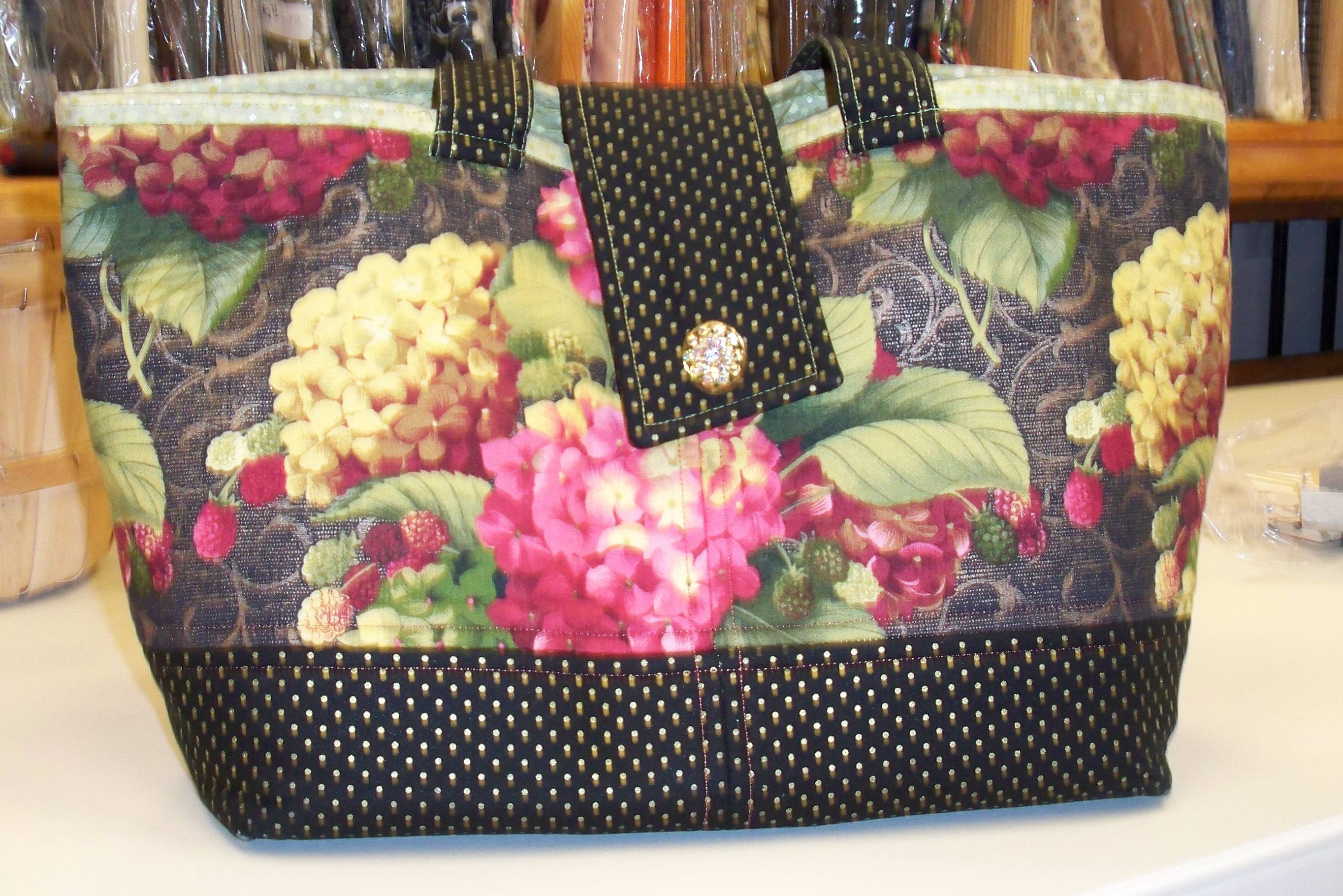 Sassy Duck Miranda Shoulder Bag Chocolate main image 0